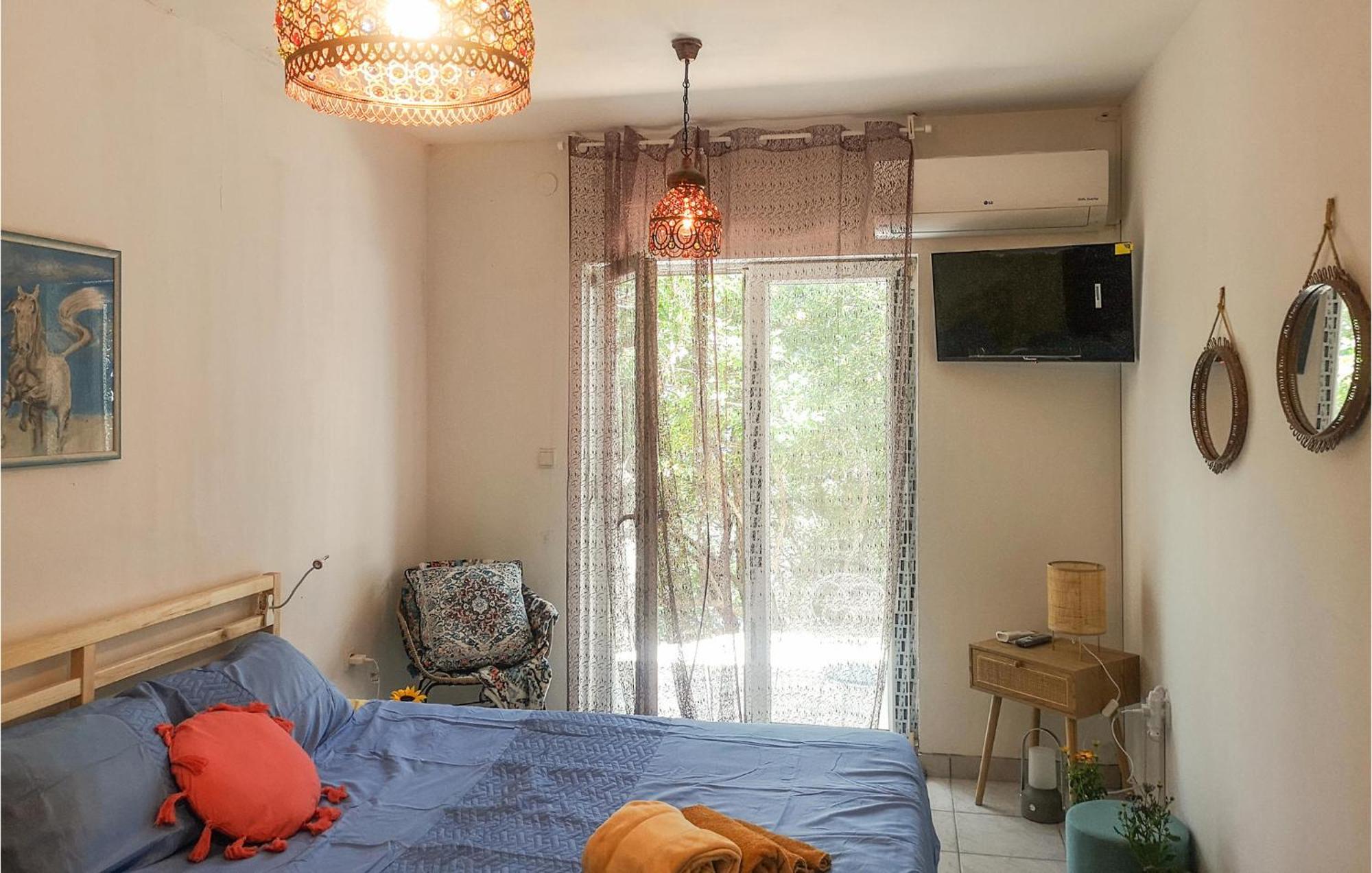 Pet Friendly Apartment In Novalja With Kitchen Exterior foto